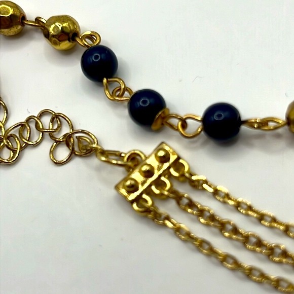 Vintage Tri-Layered Navy/Gold Chain Necklace. - Picture 4 of 6